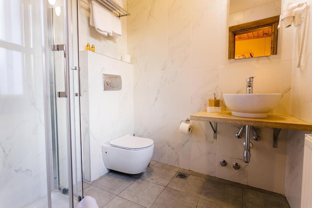 Blossom Rooms & Suite Karaferye Dış mekan fotoğraf
