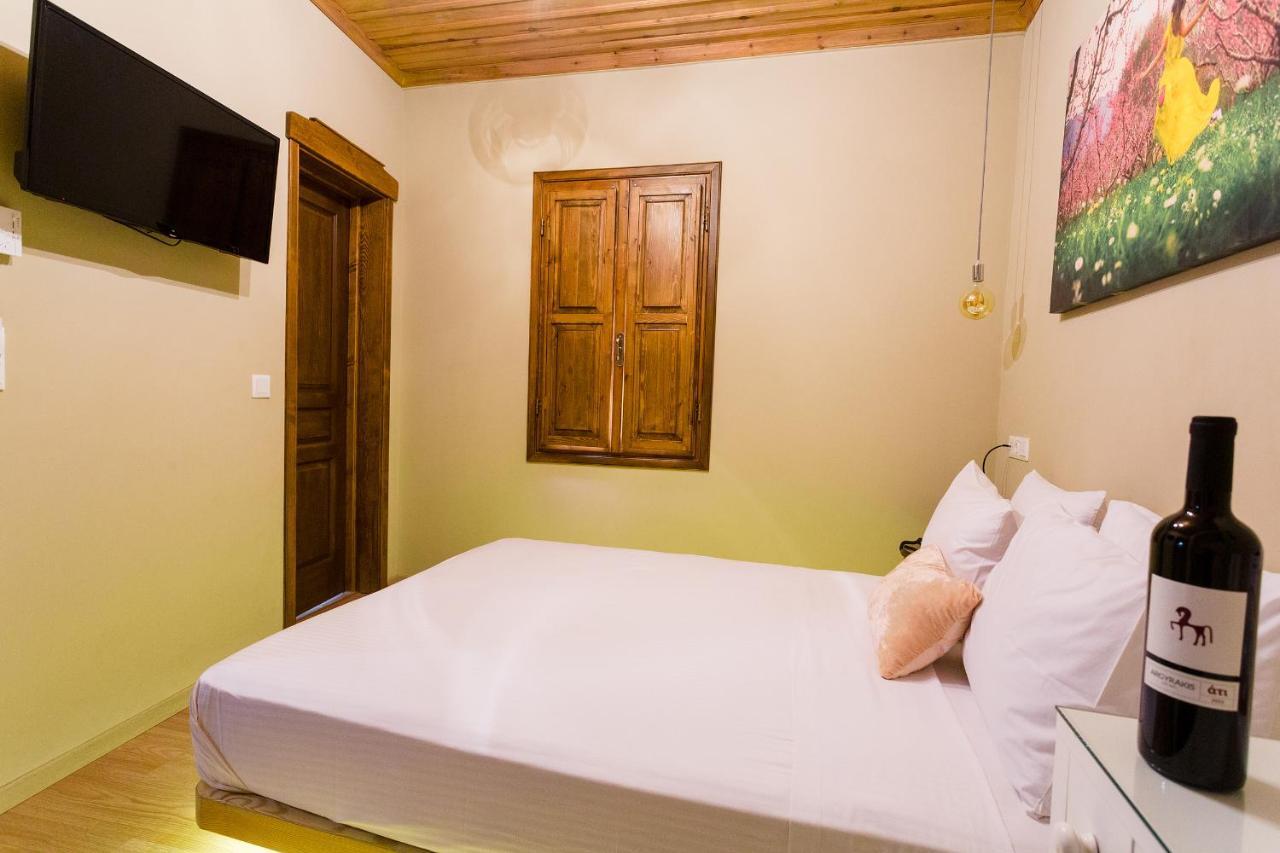 Blossom Rooms & Suite Karaferye Dış mekan fotoğraf