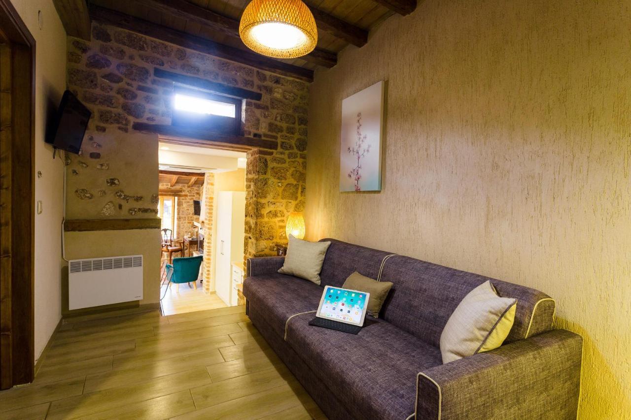 Blossom Rooms & Suite Karaferye Dış mekan fotoğraf