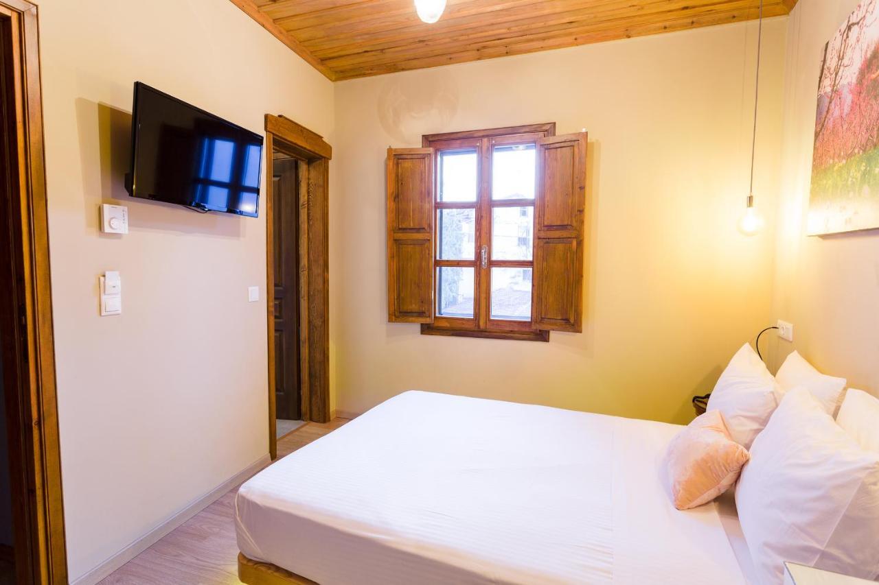 Blossom Rooms & Suite Karaferye Dış mekan fotoğraf